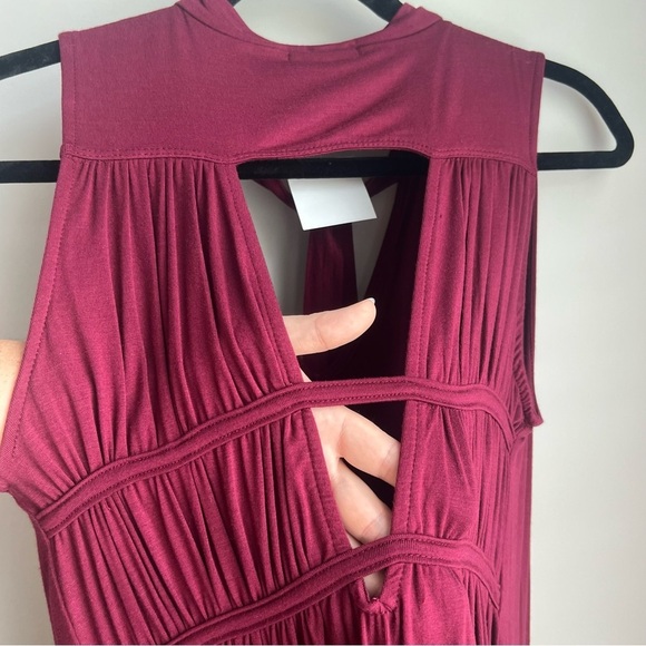 NWT Mod Ref Burgundy Dress with Tie Front & Cut Out Details - Large - Picture 7 of 12